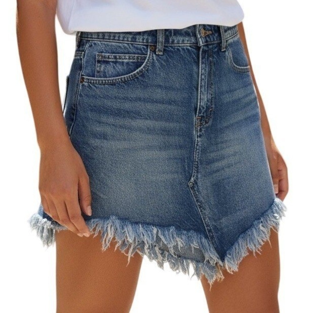 FREE PEOPLE WE THE FREE Bailey Denim Fringe Raw Edge Mini Skirt EUC Size 26
